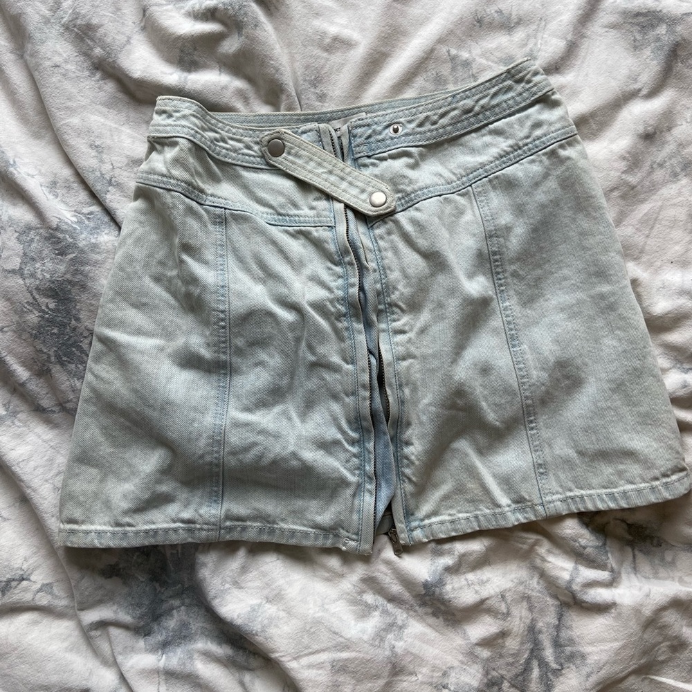 Abercrombie and ditch light wash denim mini skirt
